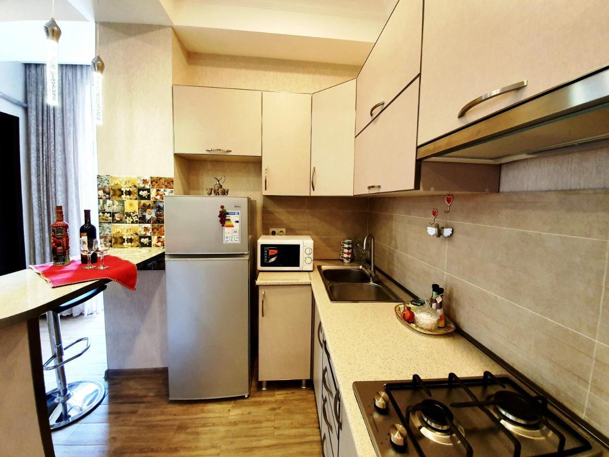 Fantaflat Old Tbilisi Apartment Bagian luar foto