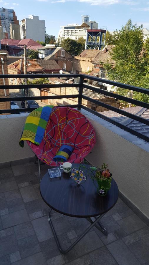 Fantaflat Old Tbilisi Apartment Bagian luar foto
